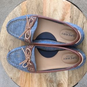 Women's Sperry Boat Shoes Sz 7